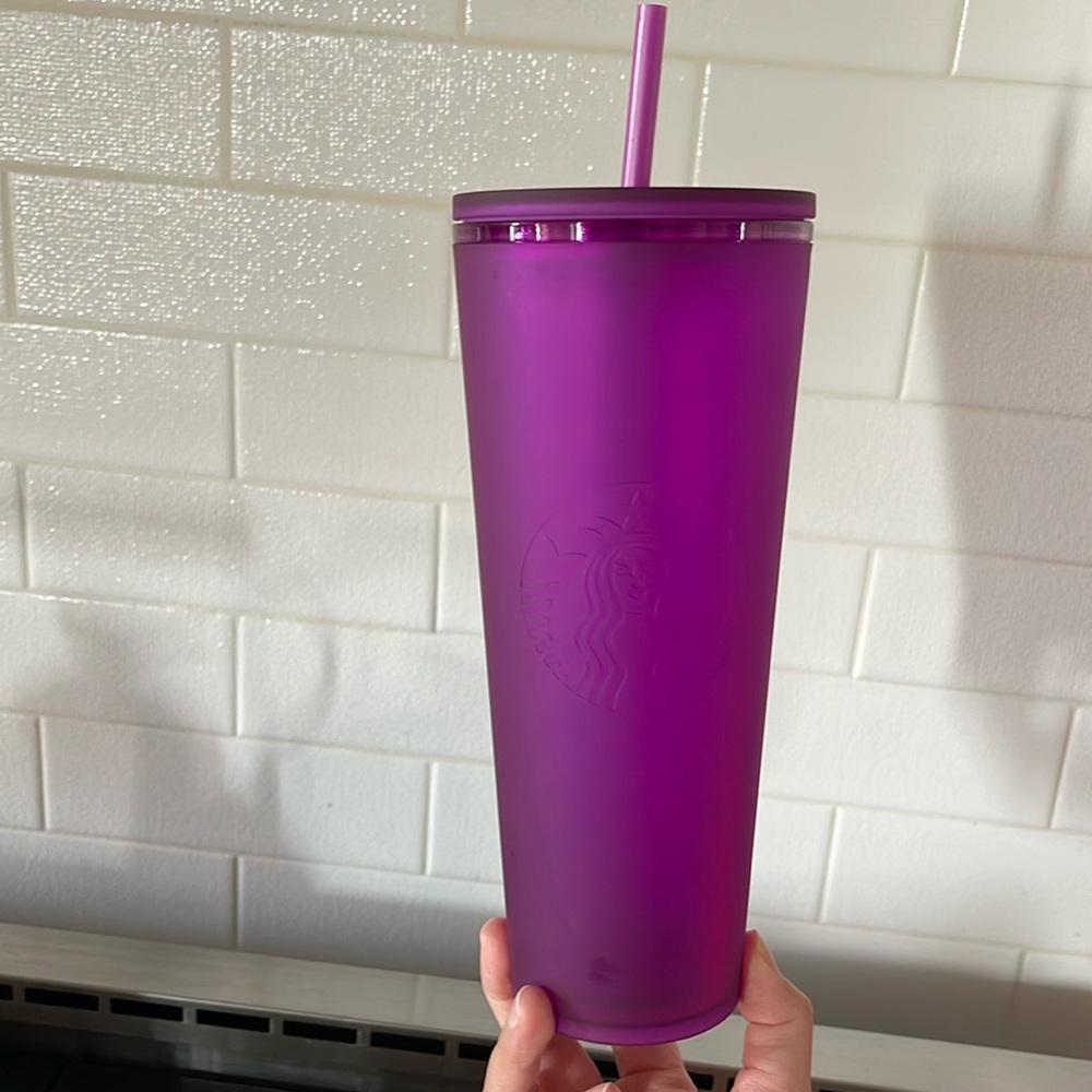 Starbucks venti cup!